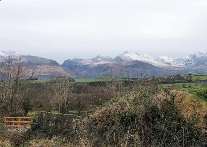Charming 3-Bed Detached Cottage with Scenic Views