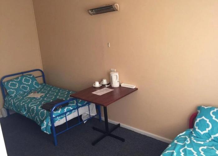 iMotel AU