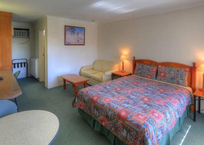 Cooma Motor Lodge Motel