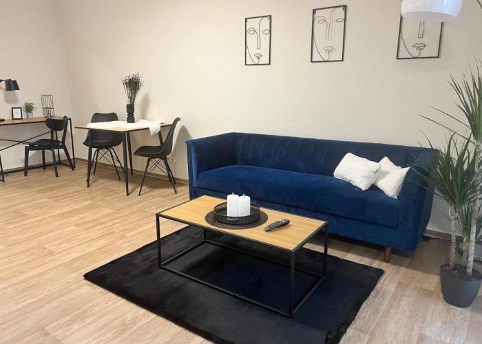 Charming Homes - Studio 10