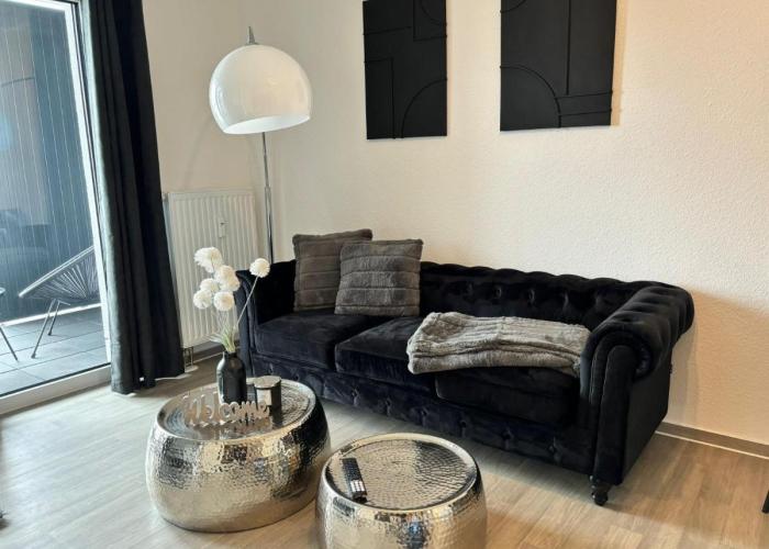 Charming Homes - Studio 10