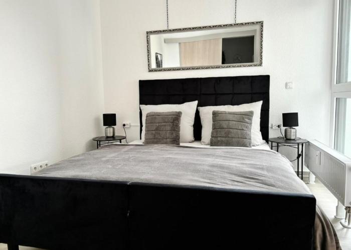 Charming Homes - Studio 10
