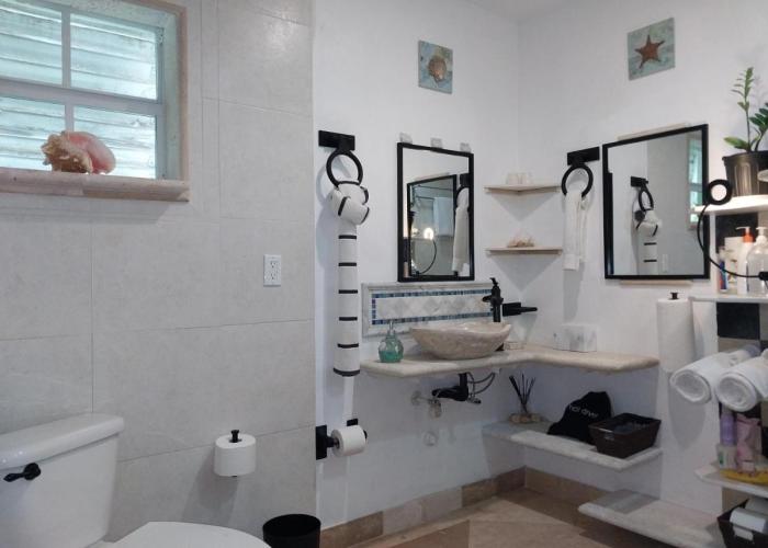 Apartment near Grace Bay Beach