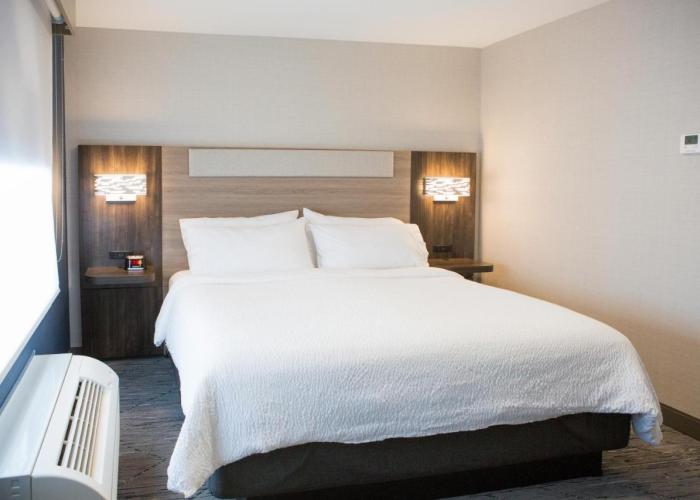 Holiday Inn Express & Suites Prince Albert - South, an IHG Hotel