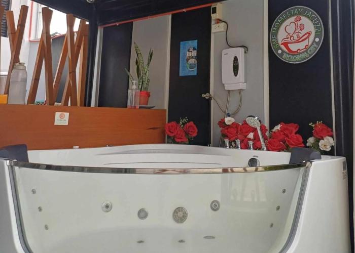 Bmf Homestay Jacuzzi