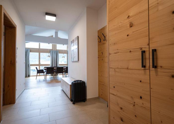 Lakeside Luxury Apartments
