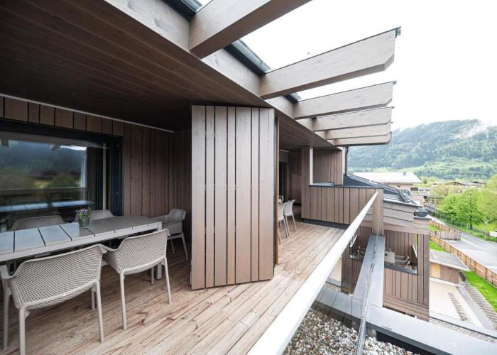 Lakeside Luxury Apartments
