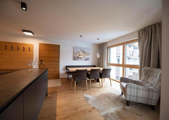 Lakeside Luxury Apartments