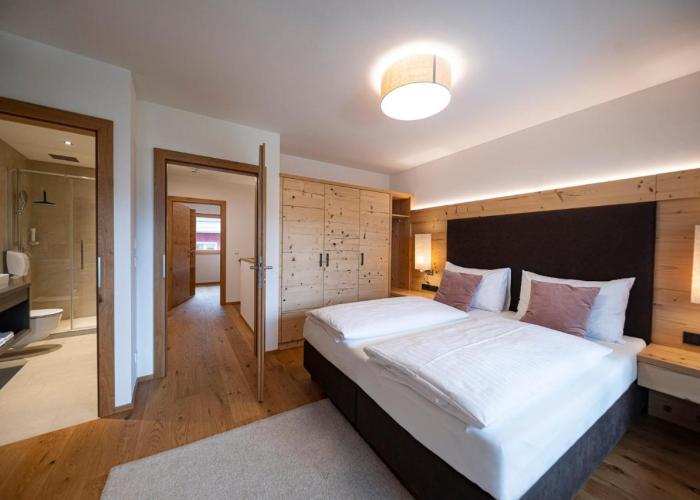 Lakeside Luxury Apartments