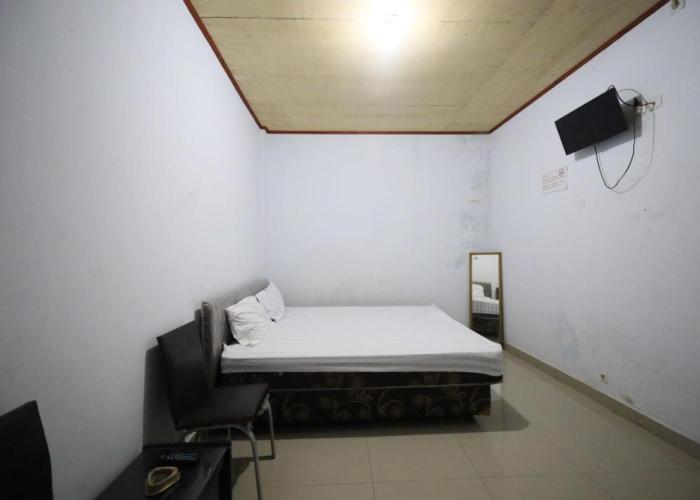 OYO 93306 Kos Citra Syariah Near Bukit Marezo