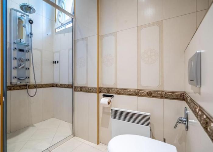 Stylish Stay - 2BDR, 2BTHR+ Free Parking