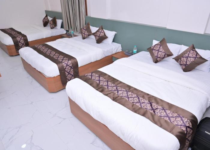 HOTEL D SQUARE .