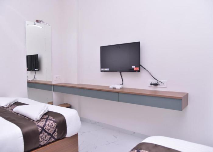 HOTEL D SQUARE .