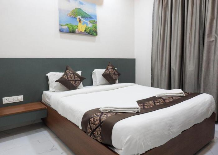 HOTEL D SQUARE .