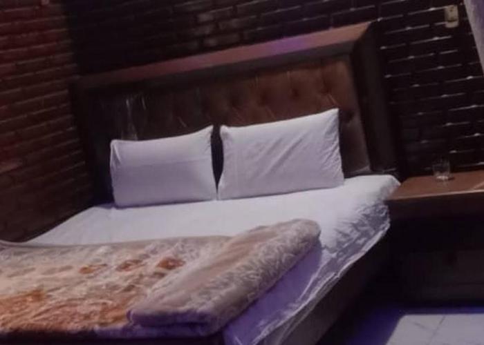 Bodla Royal Hotel
