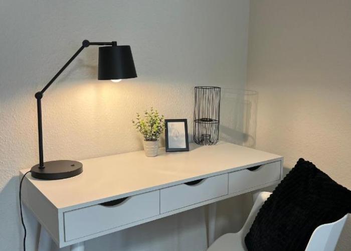 Charming Homes - Studio 16