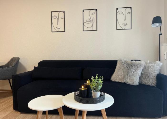 Charming Homes - Studio 16