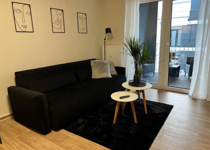 Charming Homes - Studio 16