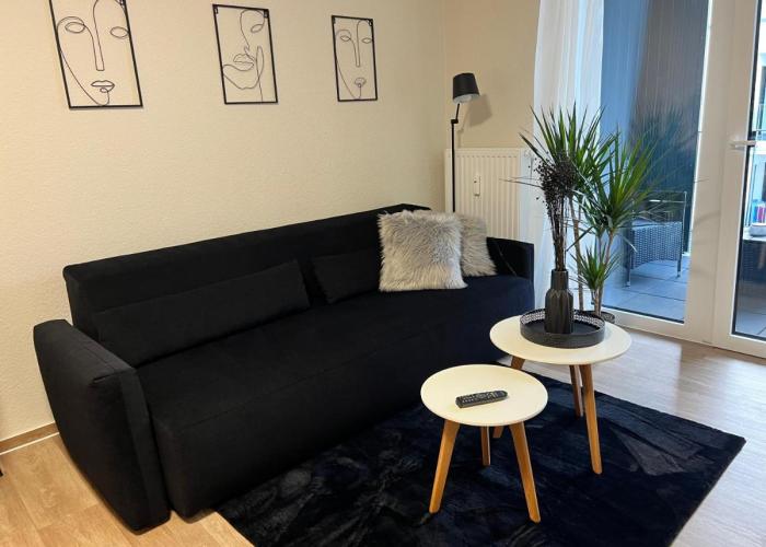 Charming Homes - Studio 16