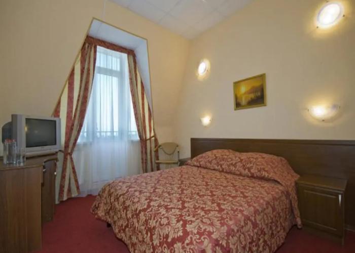 Mirabel Hotel