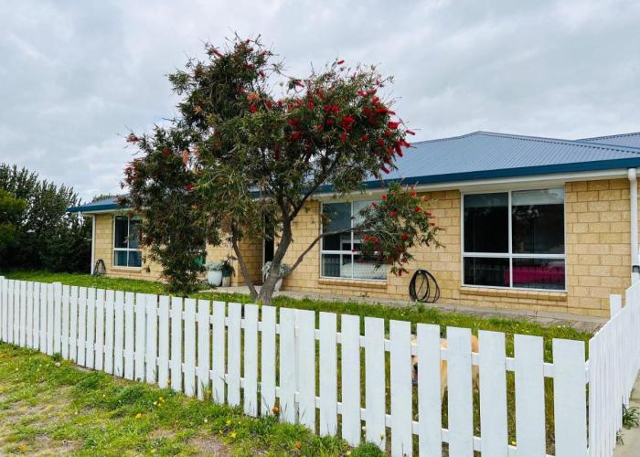 Lo Quay - Pet Friendly (small pets approved inside