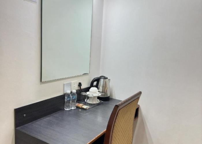 Hotel Twelve at 12 Kuantan Centre