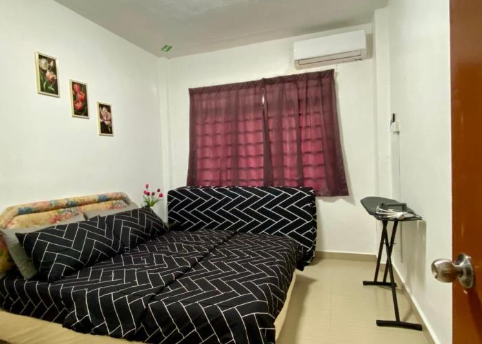 Izdisa Muslim Homestay For Muslim Groundfloor Pool view