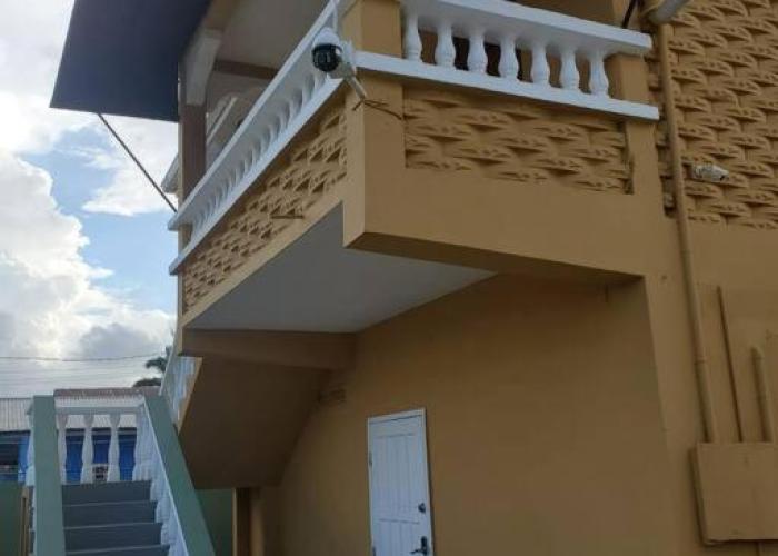 Upstairs 2 Bedroom Avalon Regia Apartment