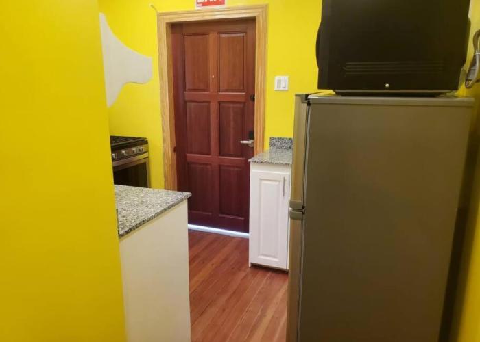 Upstairs 2 Bedroom Avalon Regia Apartment
