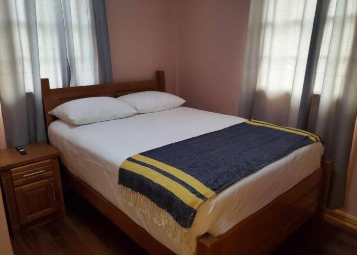 Upstairs 2 Bedroom Avalon Regia Apartment