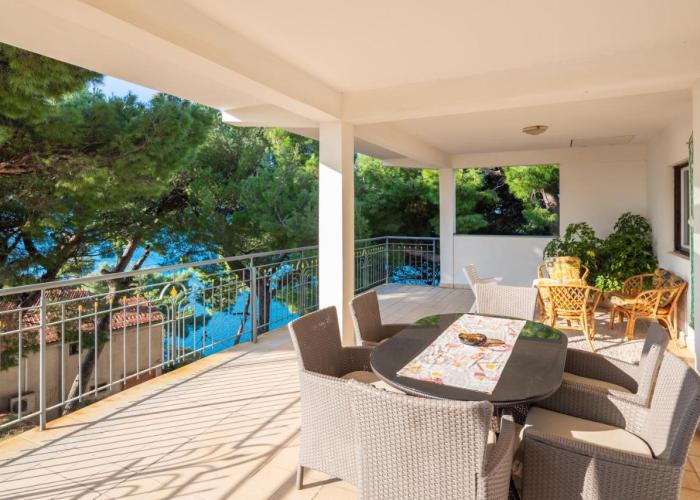 Urban Edge - Beach Apartments