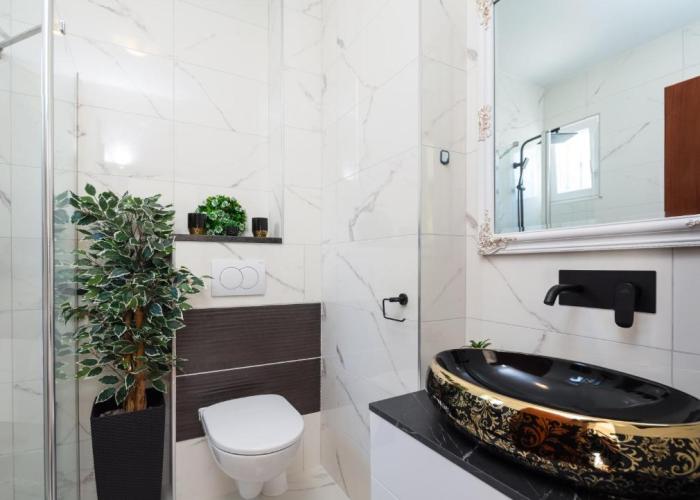 Urban Edge - Beach Apartments