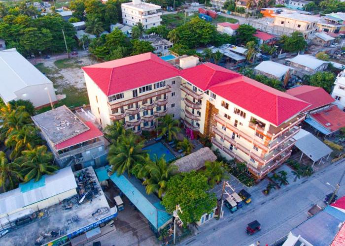 Tropical Palace Hotel