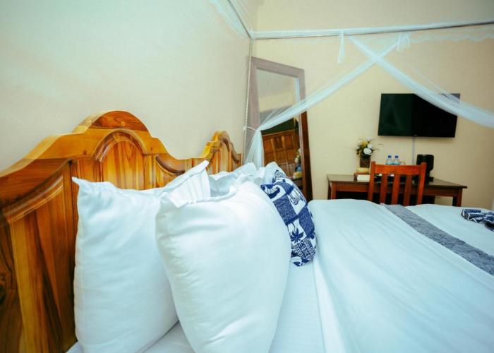 CM Luxury Lodge