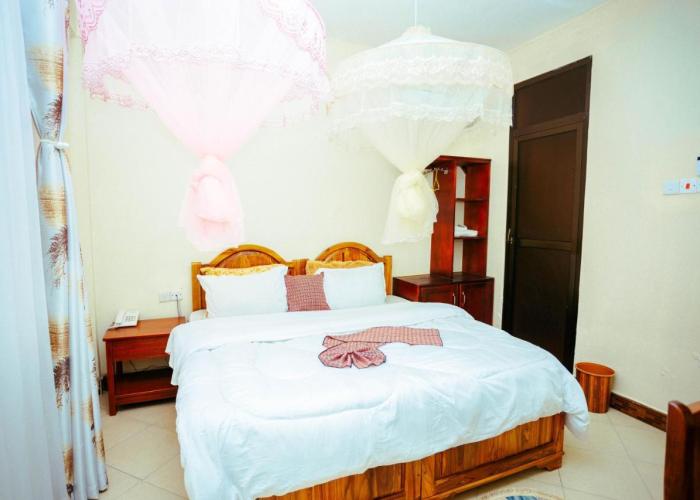 CM Luxury Lodge