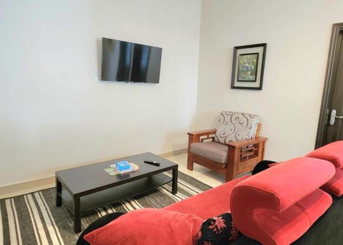 Number 6, Pebble Bay Appartments