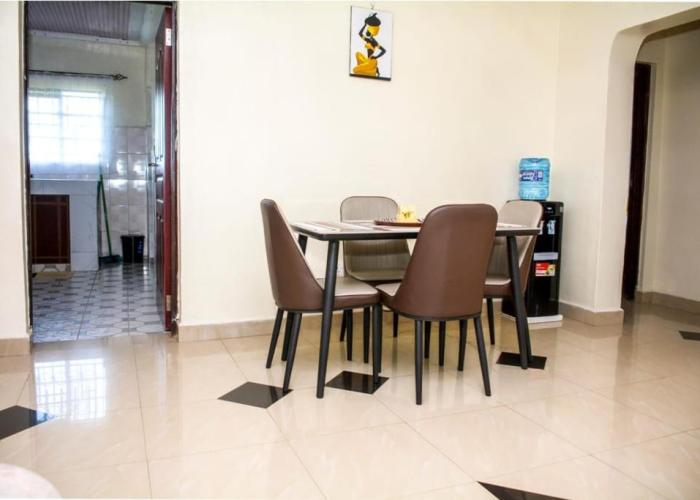 Cozy 1BR (Ensuite) Apartment close to Rupa Mall, Mediheal Hospital, Life care Hospital, Eldoret Hospital and St. Lukes Hospital