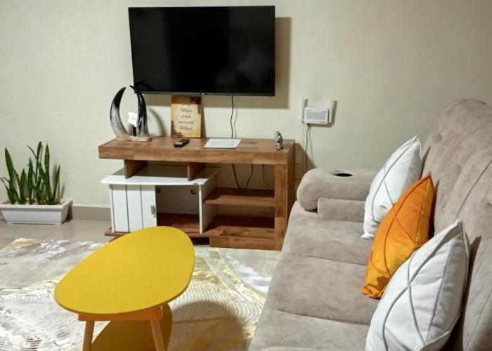 Cozy 1BR (Ensuite) Apartment close to Rupa Mall, Mediheal Hospital, Life care Hospital, Eldoret Hospital and St. Lukes Hospital