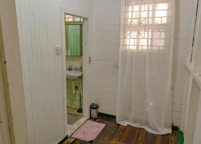 SMITH'S BNB ROOMS 2