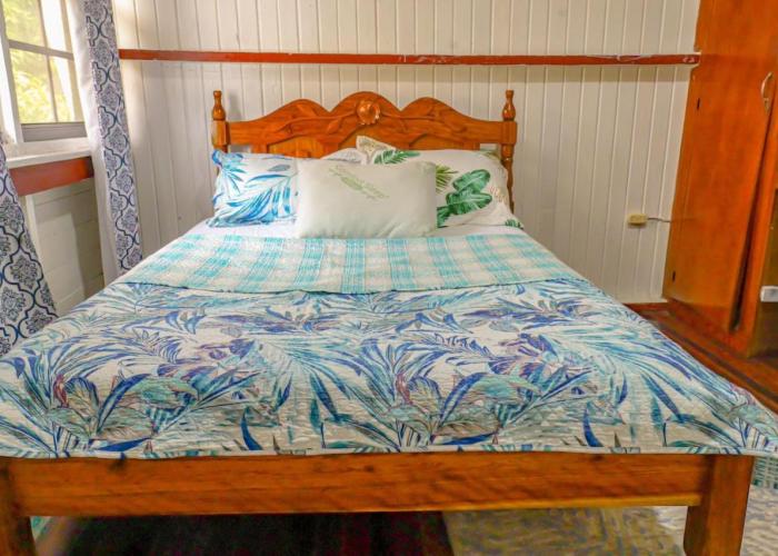SMITH'S BNB ROOMS 2