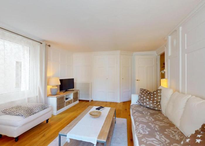Apartment Chavallera 5