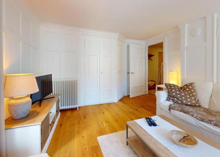 Apartment Chavallera 5