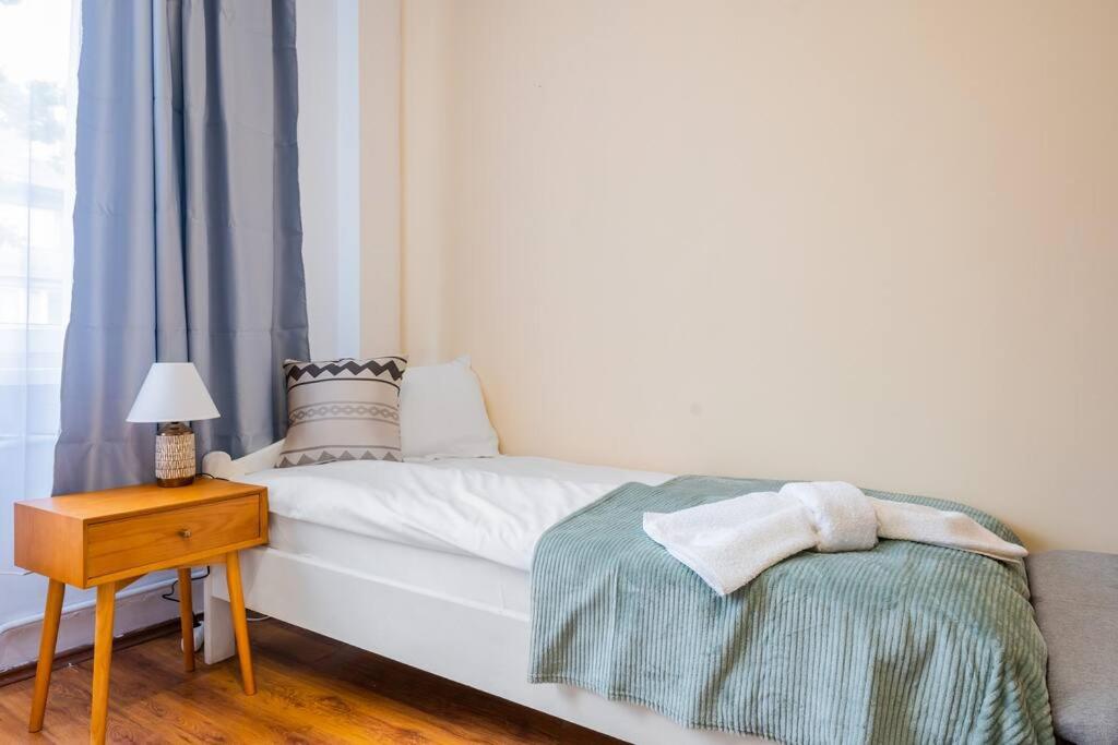 фото Spacious 3BD Central apartment