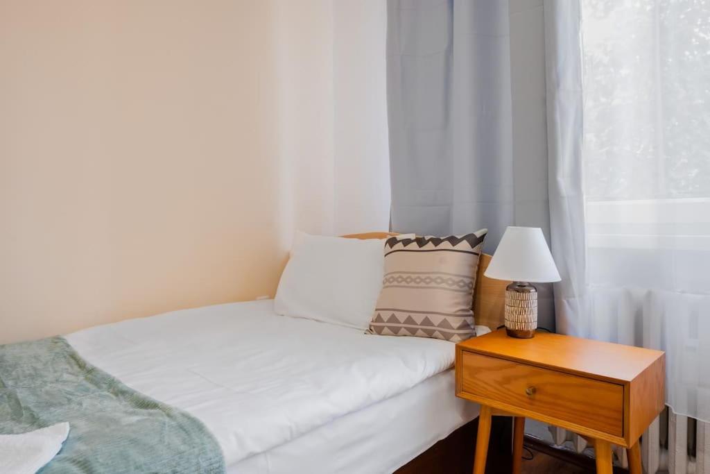 фото Spacious 3BD Central apartment