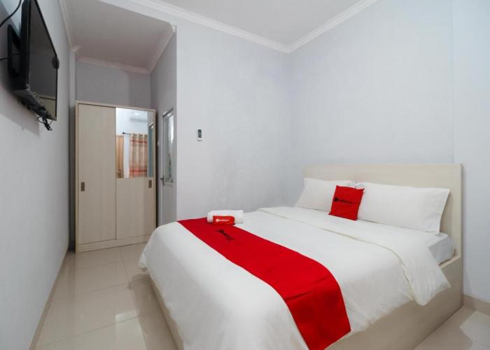 RedDoorz near Primaya Hospital Pangkal Pinang