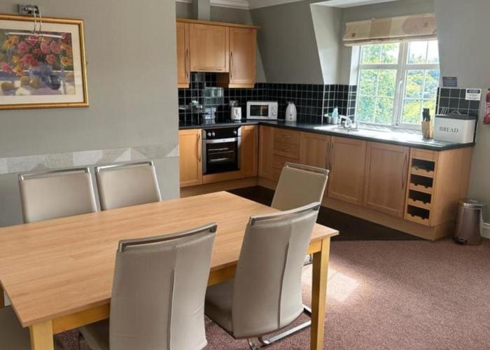 Spacious 2 bedroom apartment in Killarney