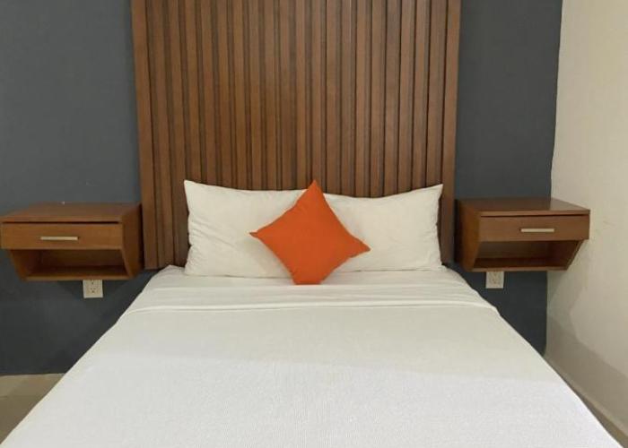 BED BED HOTEL CORREGIDORA