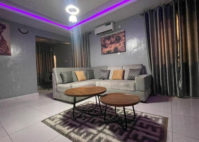 TWO BEDROOM LUXURY APT ops MOLLY SPECIALIST HOSPITAL