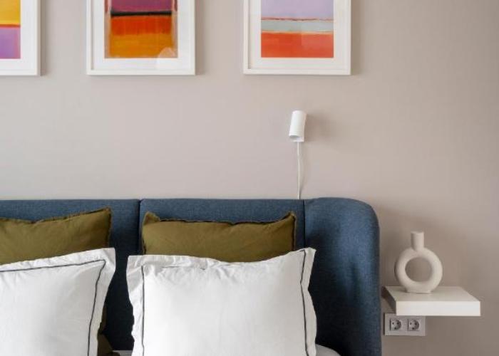 NEW High-End Designer 3BR Central Apt