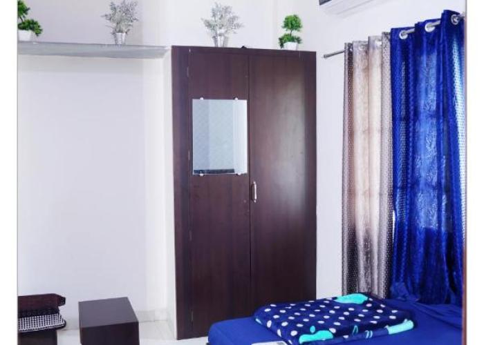 JAI BHOLE HOME STAY